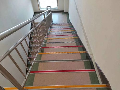 楼梯护角铝合金楼梯收口条楼梯包角铝合金防滑条