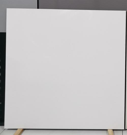 奶白色瓷砖图片