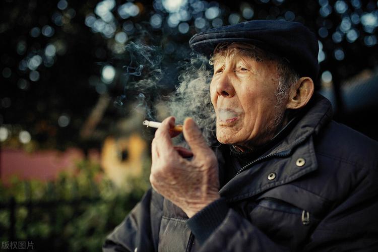 一位93岁的老人感慨老了活得太久未必是福