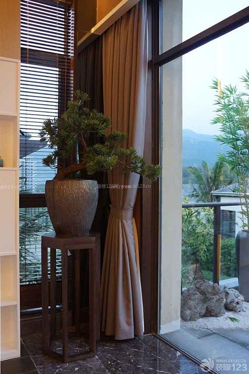 新中式客厅盆栽植物装修效果图片