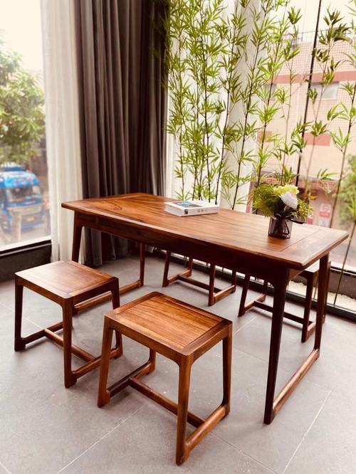 南美胡桃木全实木小尺寸阳台茶桌