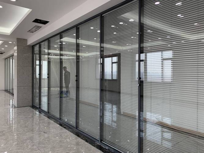 武汉铝合金办公室玻璃隔断墙中空百叶高隔间双层玻璃图片