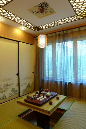 中式风格三居室卧室榻榻米装修效果图欣赏