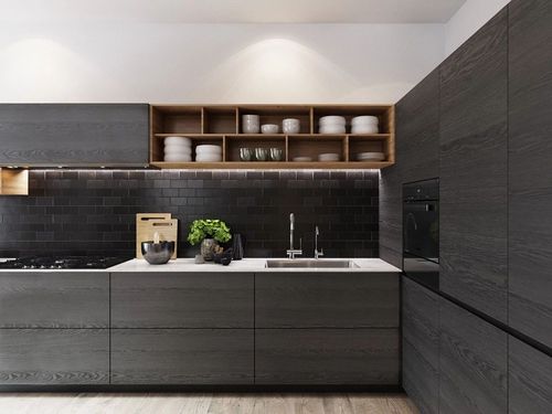 开放式的一字型厨房高级灰橱柜与高级黑的瓷砖后挡板搭配.