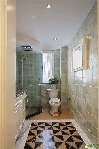 卫生间干湿区域分明淋浴房更让人有安全感.