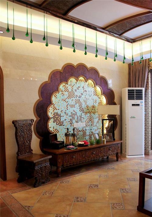东南亚风格三居室客厅背景墙装修效果图