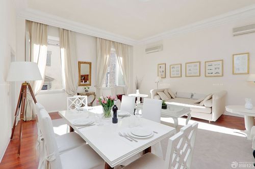 两室一厅70平米客厅白色窗帘装修效果图片