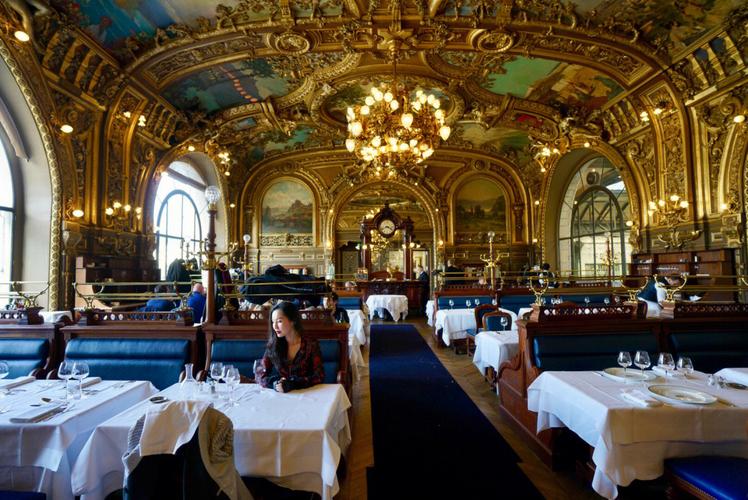 周杰伦新mv里的那个巴黎蓝火车餐厅