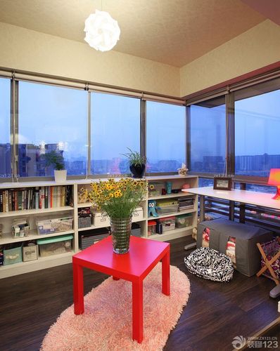 最新70平方米家庭阳台书房装修效果图欣赏设计456装修效果图