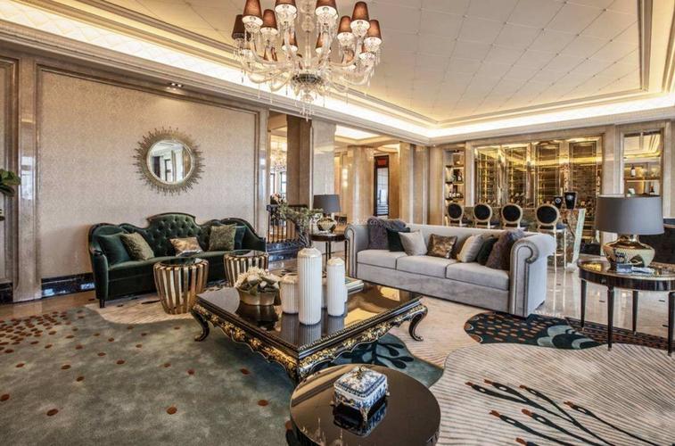 大平层客厅欧式组合沙发装修设计效果图片