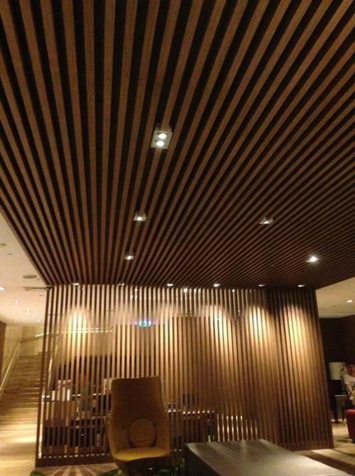 广州机场候机室装饰铝格栅吊顶