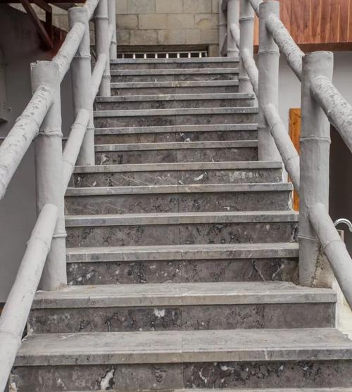 金乌大理石丨多款楼梯梯步一定有你想要的
