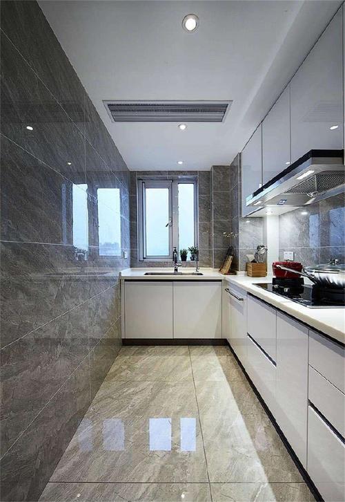 大户型现代风格厨房卫生间地砖装修效果图