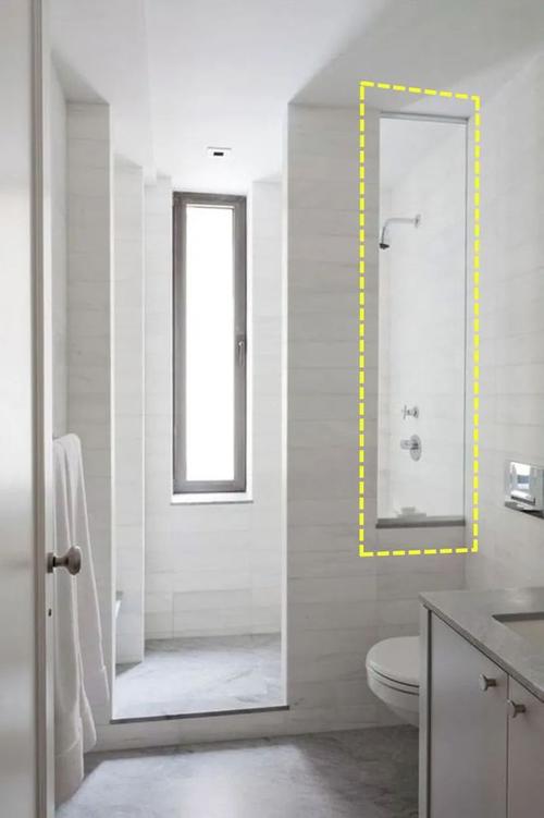 头次见这么聪明的淋浴房隔断墙留一半嵌入玻璃卫生间亮堂2倍