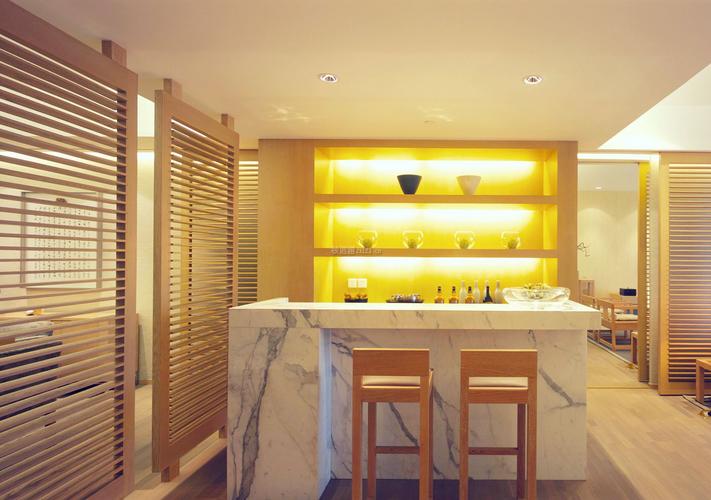 深圳160平港式风格新房室内吧台酒柜设计效果图