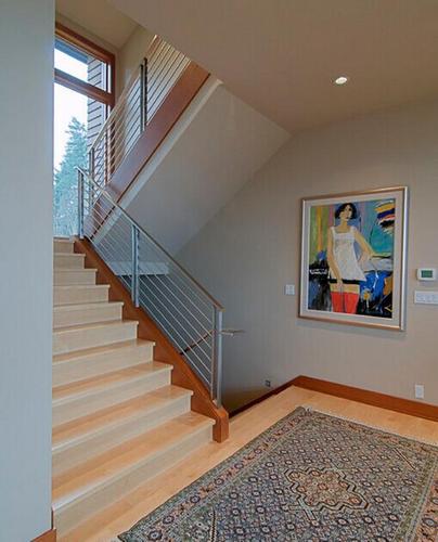 现代风格楼梯踢脚线装修效果图现代风格灯具图片