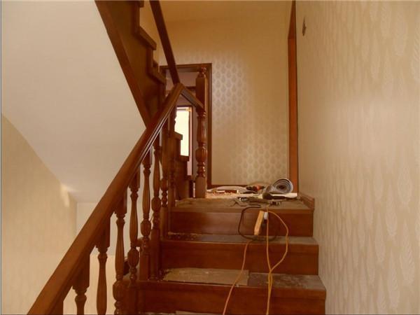 木制楼梯制作方法
