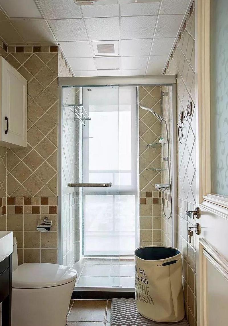 各种形状卫生间玻璃隔断你家的干湿分离真与众不同