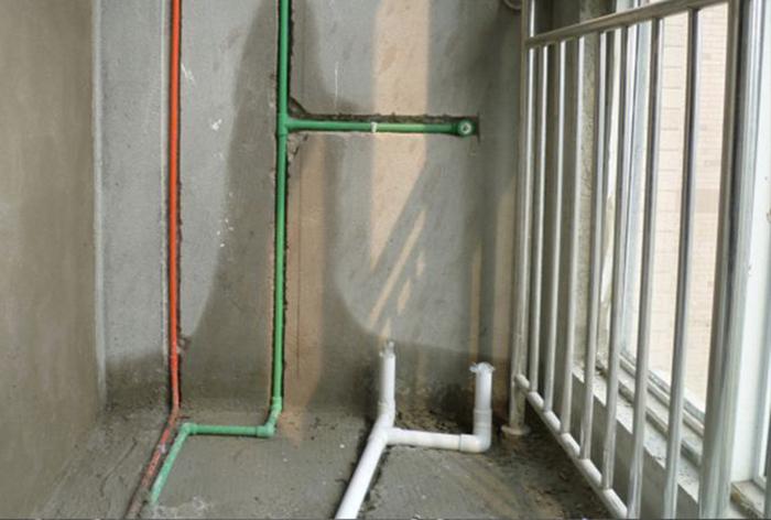 开槽施工需注意冷热水管要区分