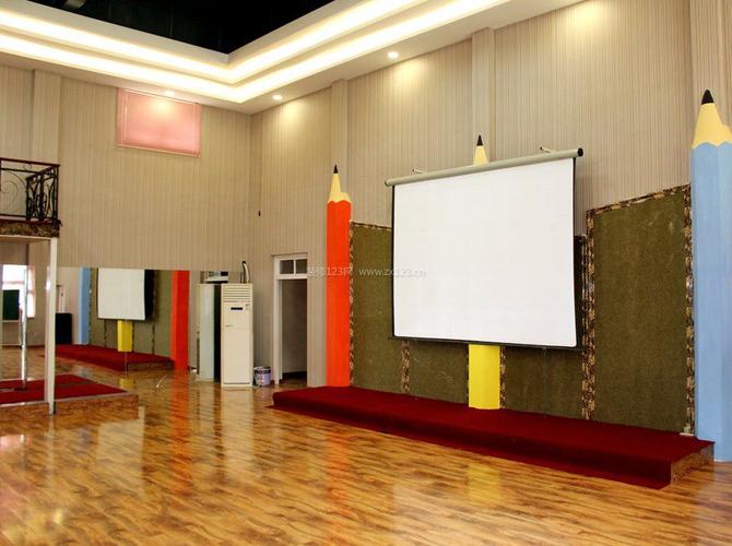 幼儿园室内影视墙两边造型装修设计图片装信通网效果图