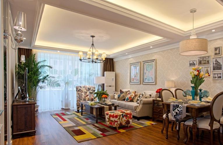 现代风格米色温馨客厅设计装潢