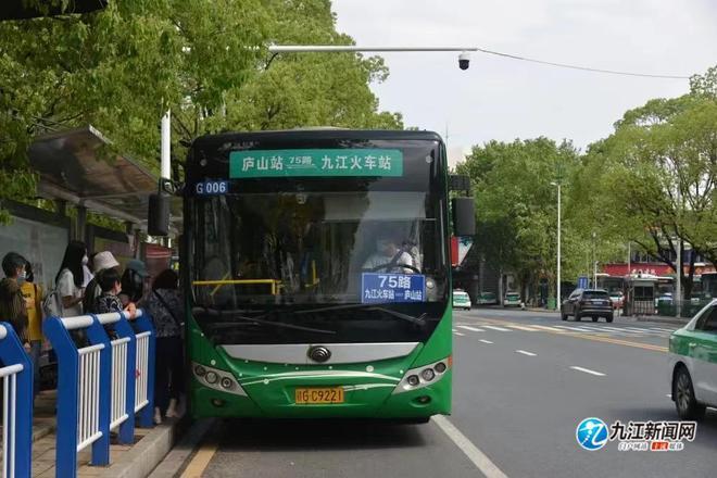 九江市交通执法部门全力保障旅客畅通出行