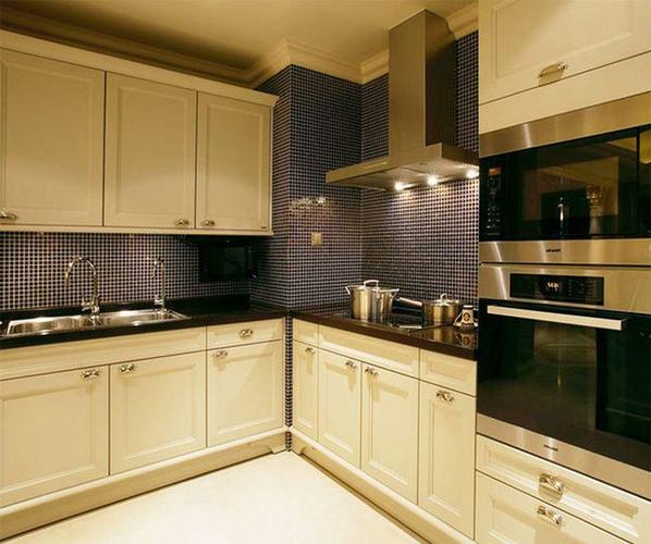 简欧风格三居室厨房橱柜装修效果图大全824001702