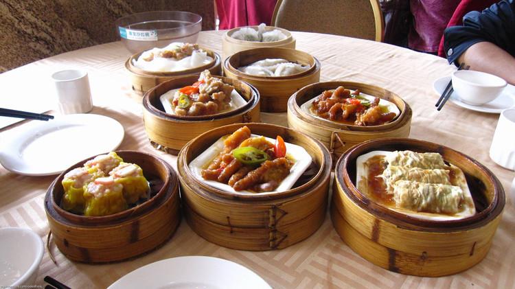p广州美食是指广州地区的特色美食小吃.