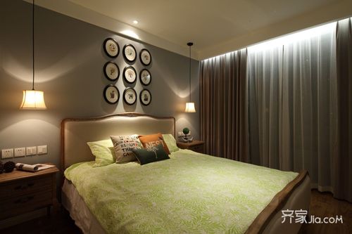 卧室采用灰色墙面加顶面围边处理床头小吊灯设计即起到美观作用又