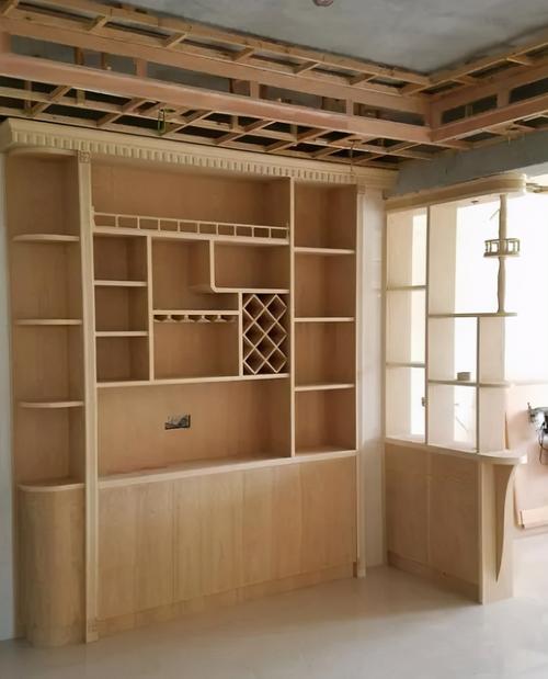参观朋友新房装修花400一天请来的木工师傅打的木柜真是棒