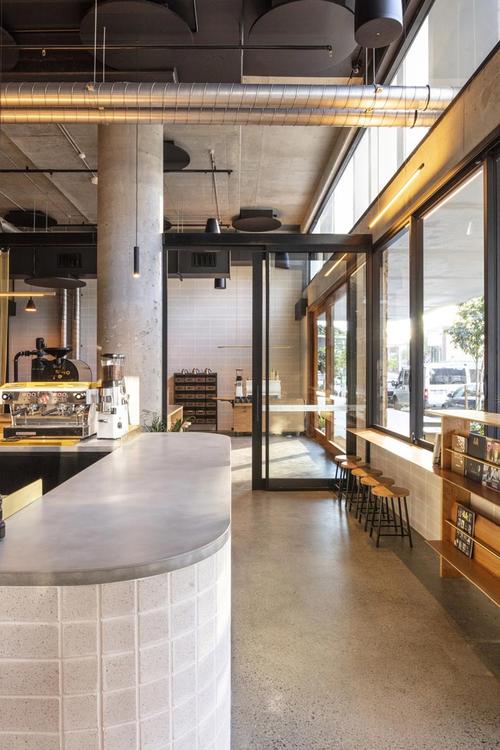 440平方咖啡馆入口装修设计效果图