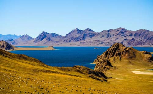 西藏第一大湖泊那曲色林措旅游景点介绍