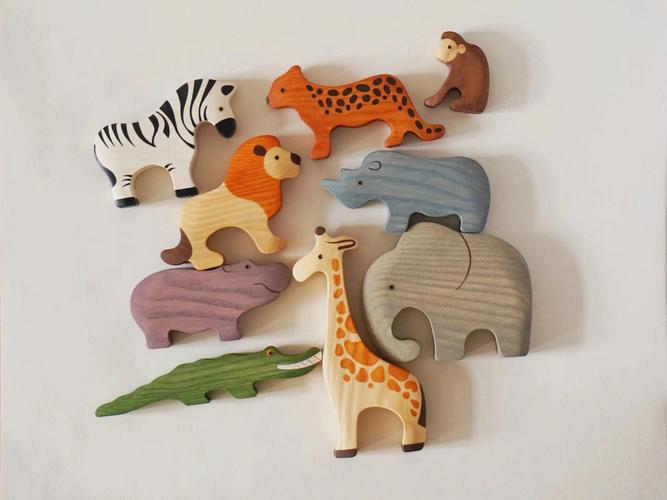 外国小众作家纯手工木制非洲森林动物玩具