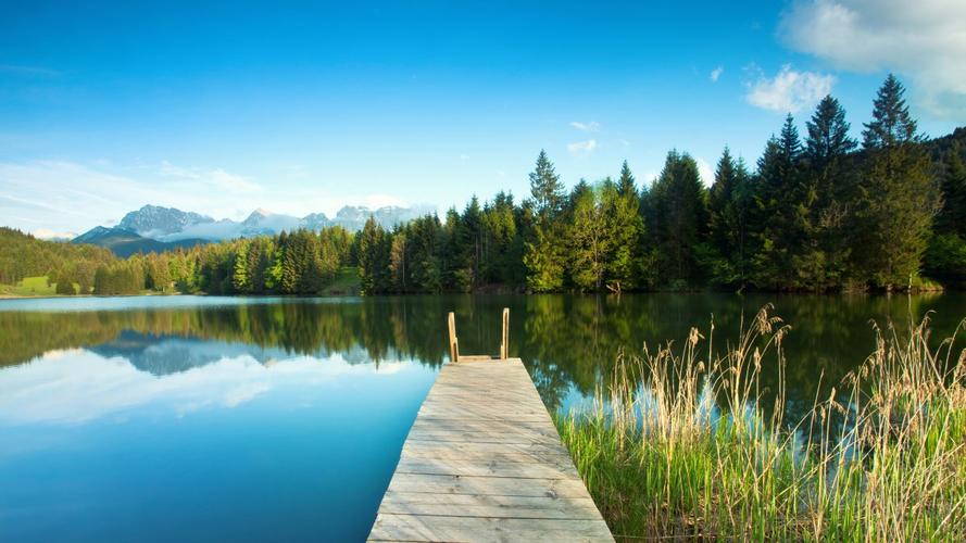 美丽森林湖泊山水倒影4k风景图片4k高清风景图片娟娟壁纸