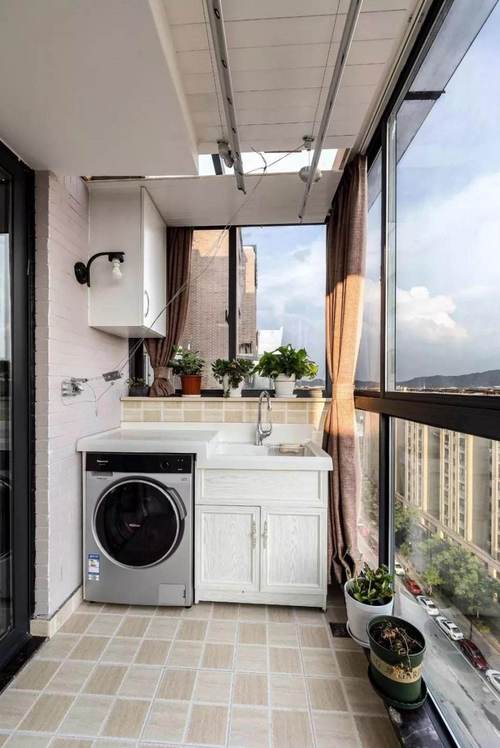 阳台洗衣机柜如何布置水电