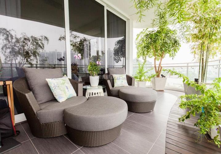 家庭阳台藤椅沙发装修设计效果图片