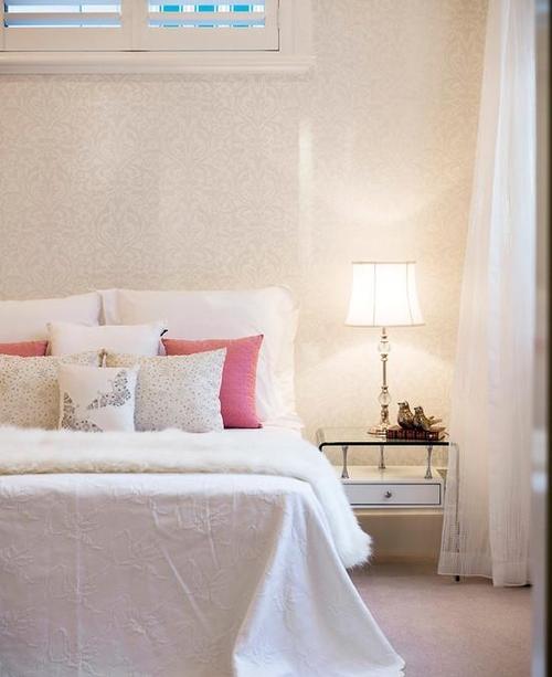 6平米卧室粉色壁纸装修效果图