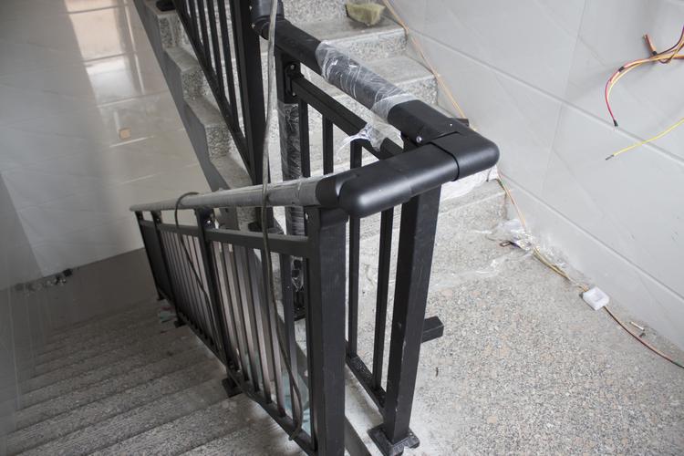汇尊楼梯扶手常规款铝合金材质