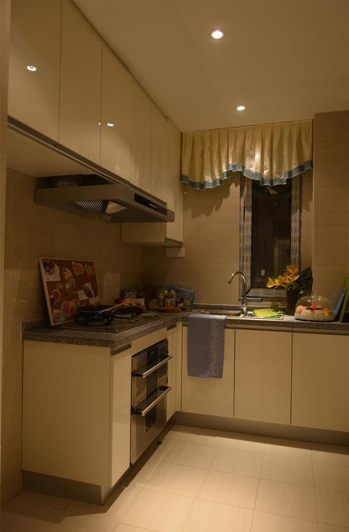 66平米小户型厨房装修效果图