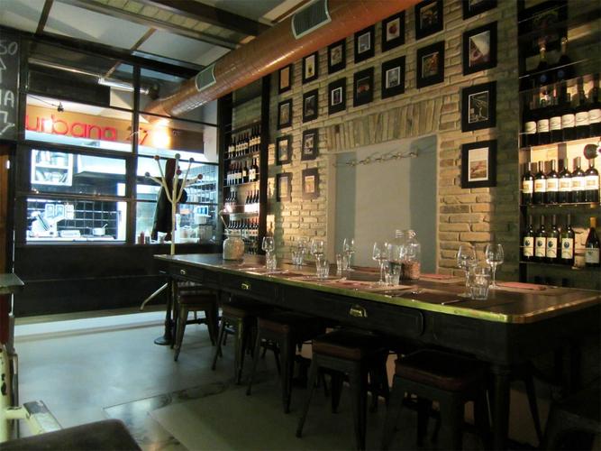 特色小酒吧餐厅设计欣赏装信通网效果图