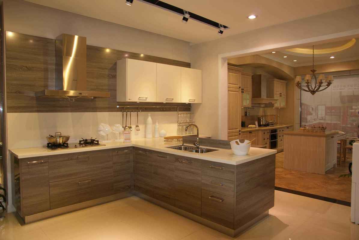 两居室现代简约厨房装修实景图片欣赏