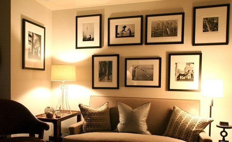现代简约二居室客厅照片墙装修效果图