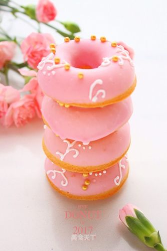 少女情怀一一粉色甜甜圈