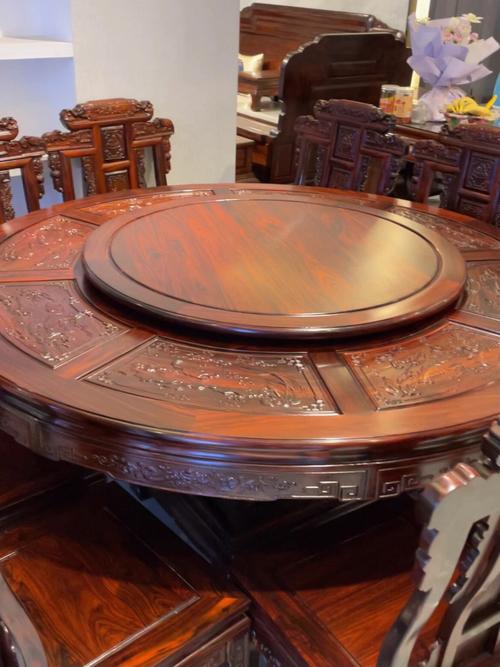 阔叶黄檀红木圆桌中国人传统餐厅家具