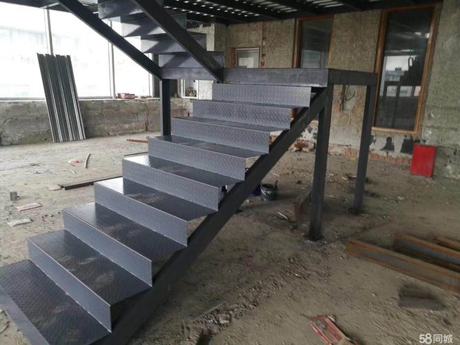 天津河西区钢结构消防楼梯焊接制作