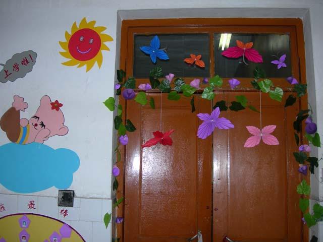 幼儿园教室门口布置图片欣赏上学啦