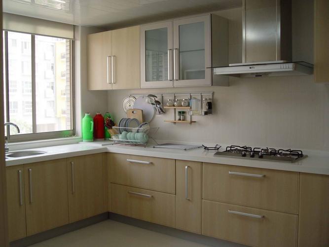 2013l型整体厨房装修效果图设计图片赏析