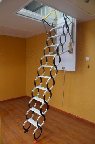 楼梯一些较为现代的年轻人艺术人士的家中较为多见它所表现出的立体