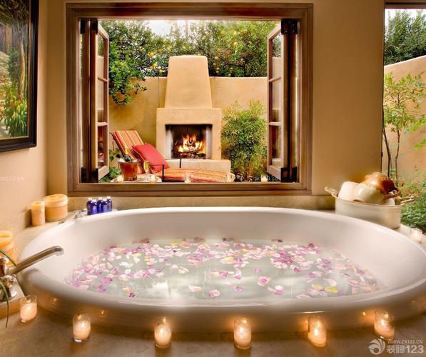 情侣酒店房间浴缸装修效果图片