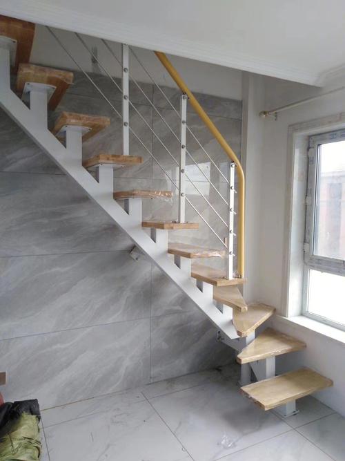 小斜梁楼梯便宜耐用省空间性价比高
